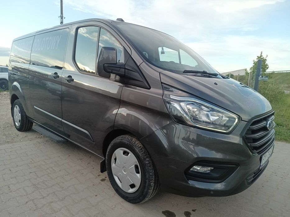 Wynajem Busa 9 osobowego Polska/Europa Transit Custom duży bagażnik