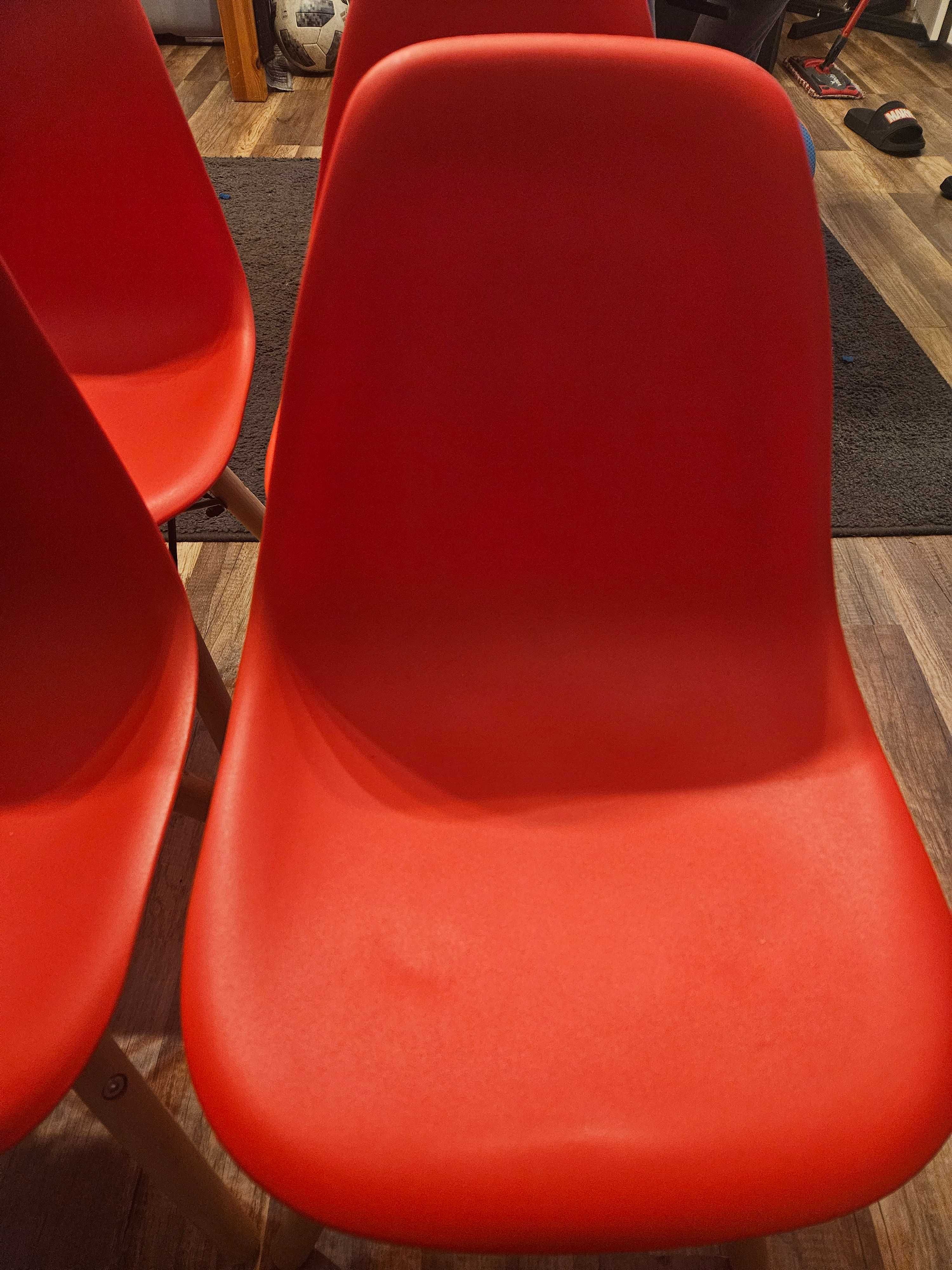 Czerwone Krzesełka skandynawskie dla dzieci