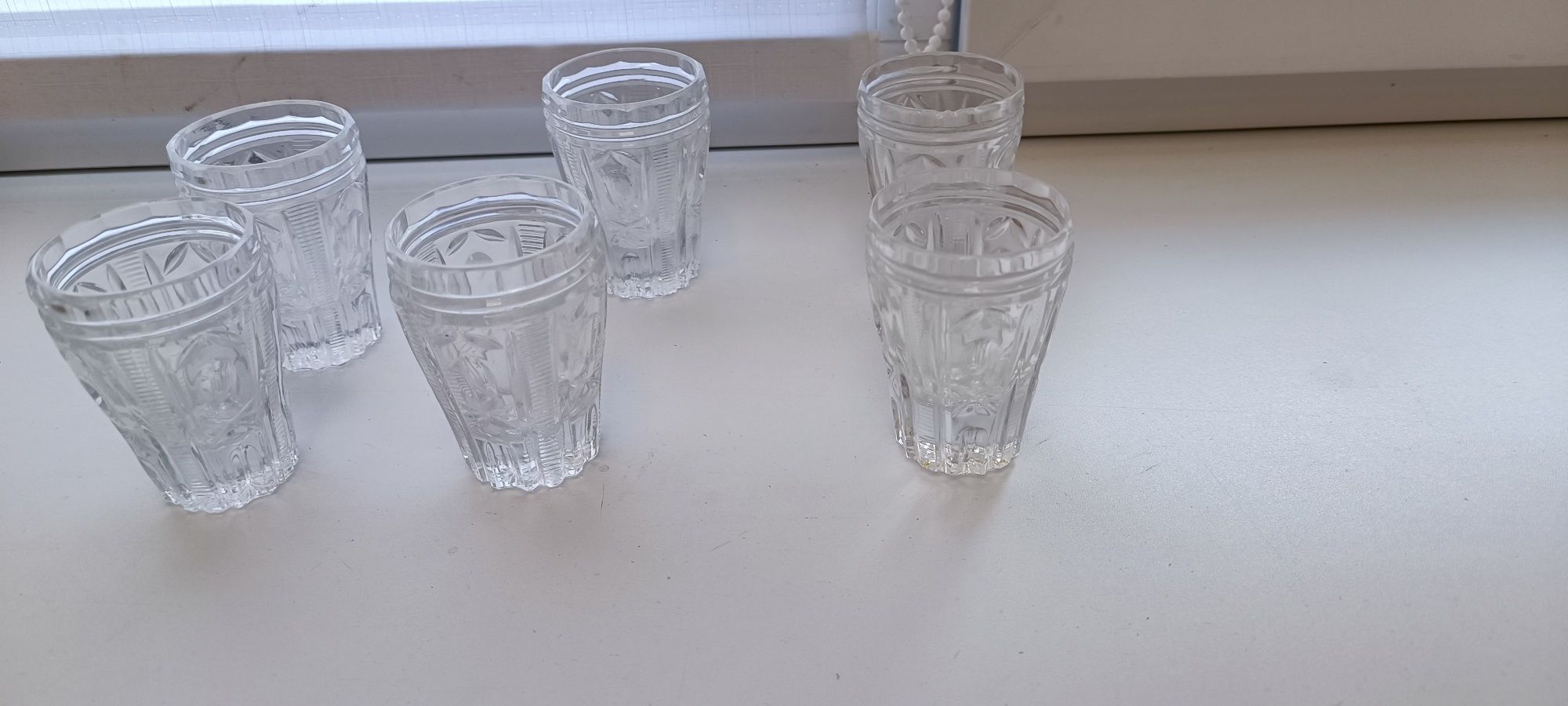 Бокалы , рюмки хрустальные