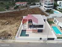 Moradia T4 isolada