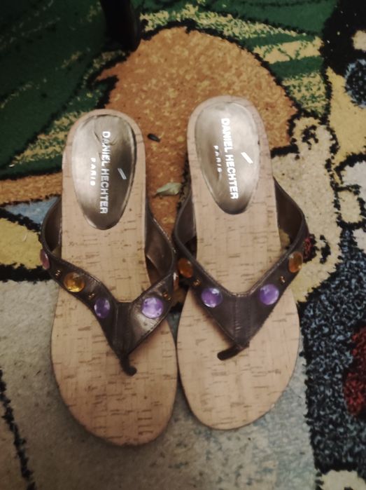 Летние шлепки на небольшом каблучке