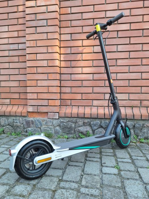Идеал Электросамокат Xiaomi Mi Electric Essential AMG