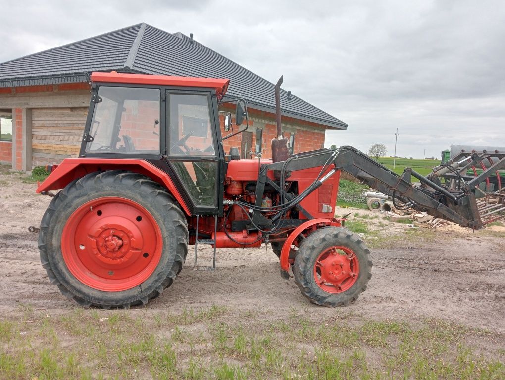 MTZ 82 z turem  bardzo ładny (cena do negocjacji)