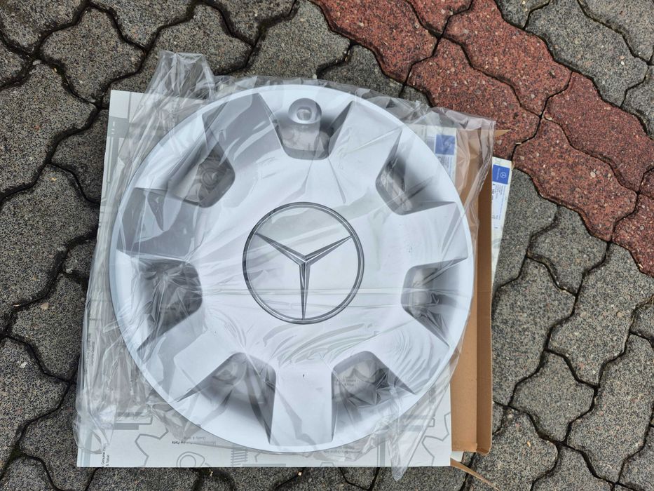 Kołpaki mercedes nowe 2 sztuki