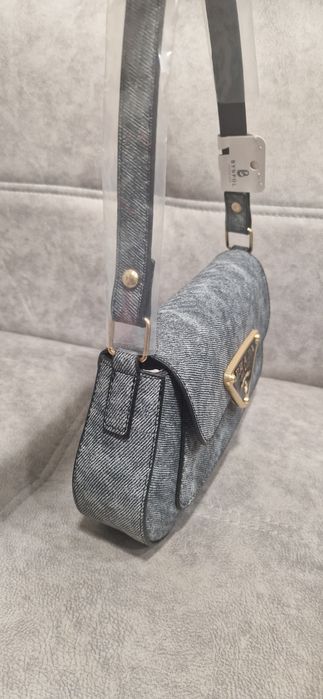 Сумка Prada,имиджевая, новая,можно на подарок! 24×14×5см