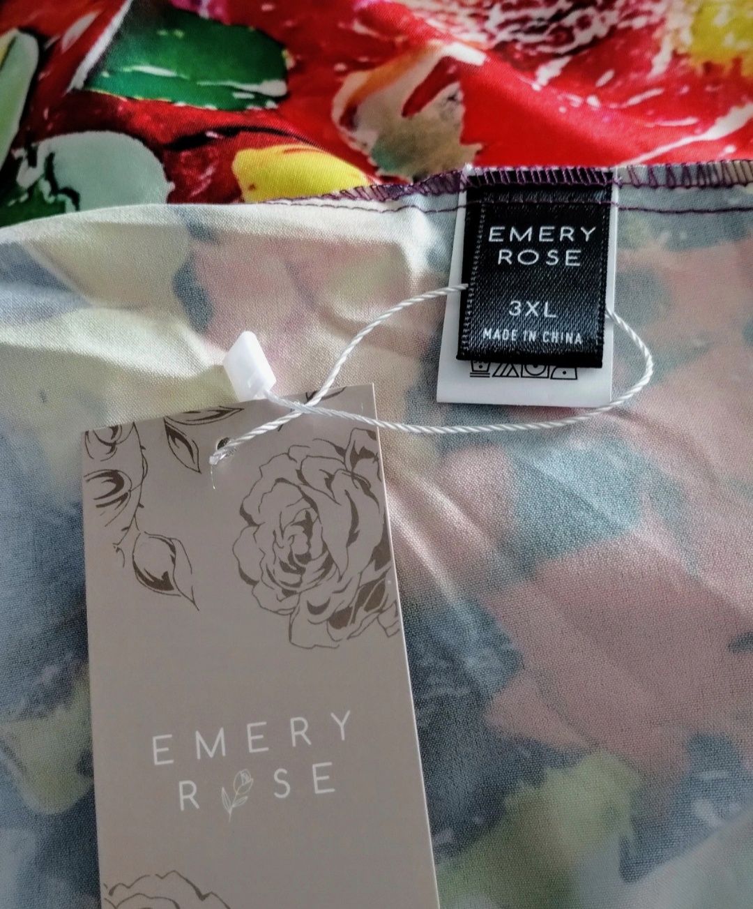 Nowa piękna kolorowa sukienka plus size rozmiar 46