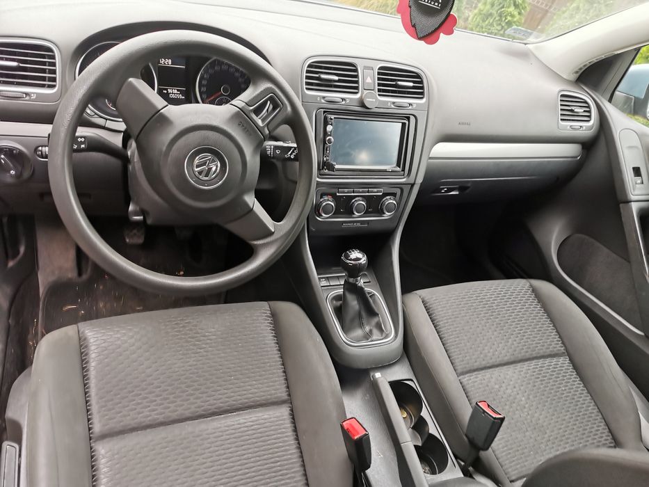 Volkswagen Golf 6 1.4 MPI 80 KM MAŁY PRZEBIEG