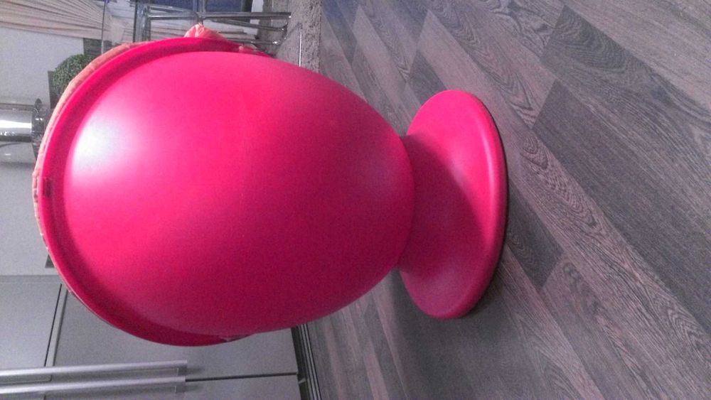 fotelik obrotowy-jajko ikea