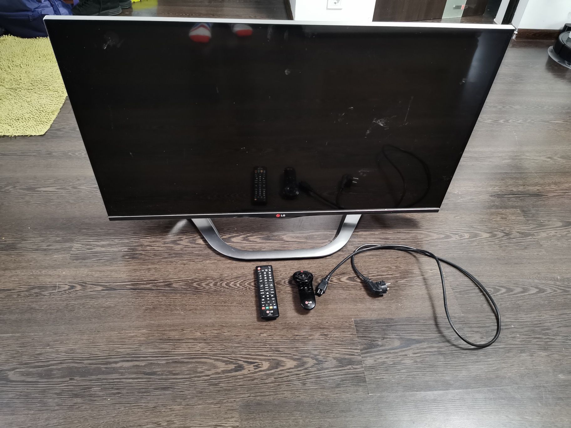 Продам телевізор LG 43"