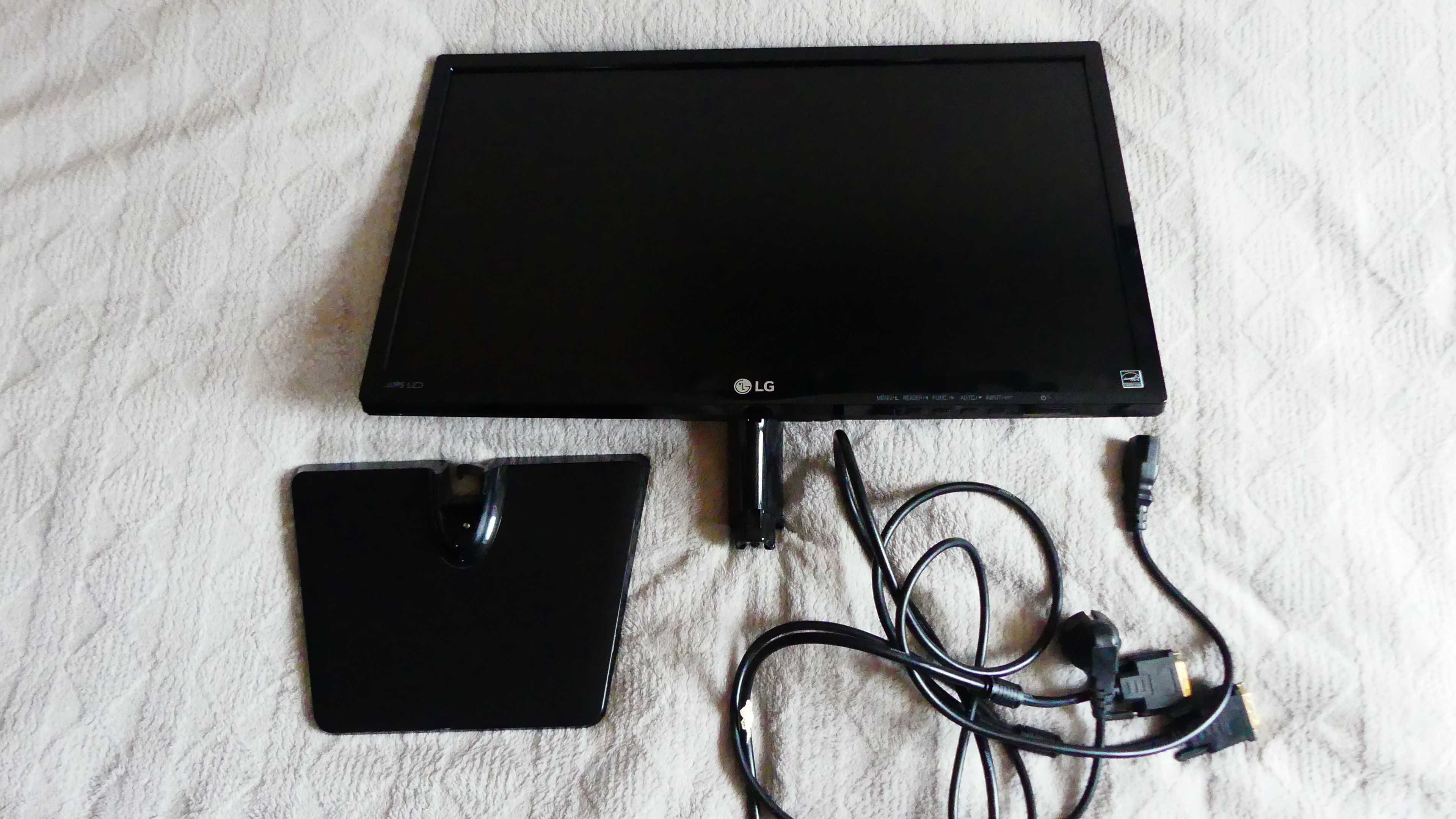 Monitor LG 22MP47D-P 21,5 FHD 1920 x 1080 z okablowaniem