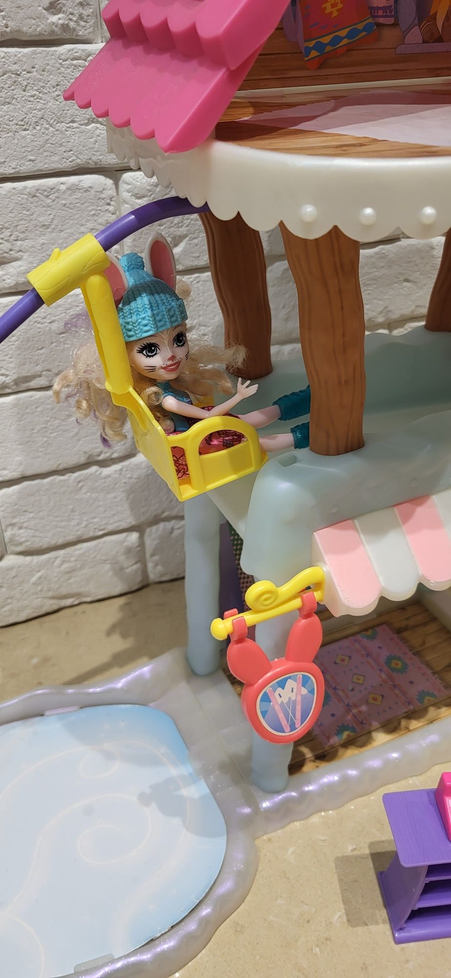 Zimowa chatka Enchantimals