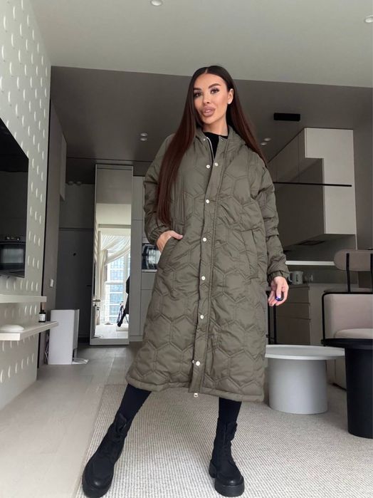 Жіноча куртка подовжена плащівка