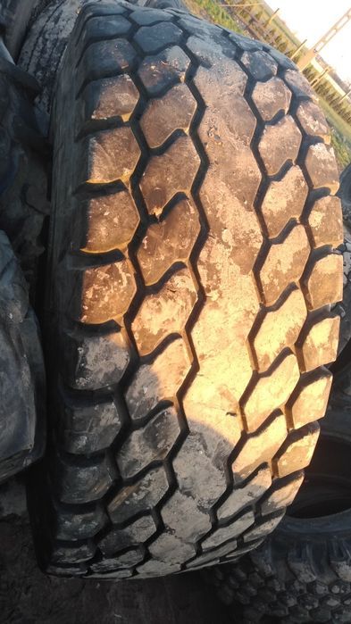 Opona do dźwigu hilo 525/80r25 20.5r25 dźwig cala