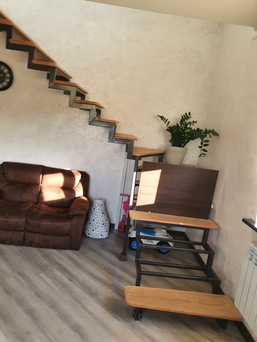 Металева лесница