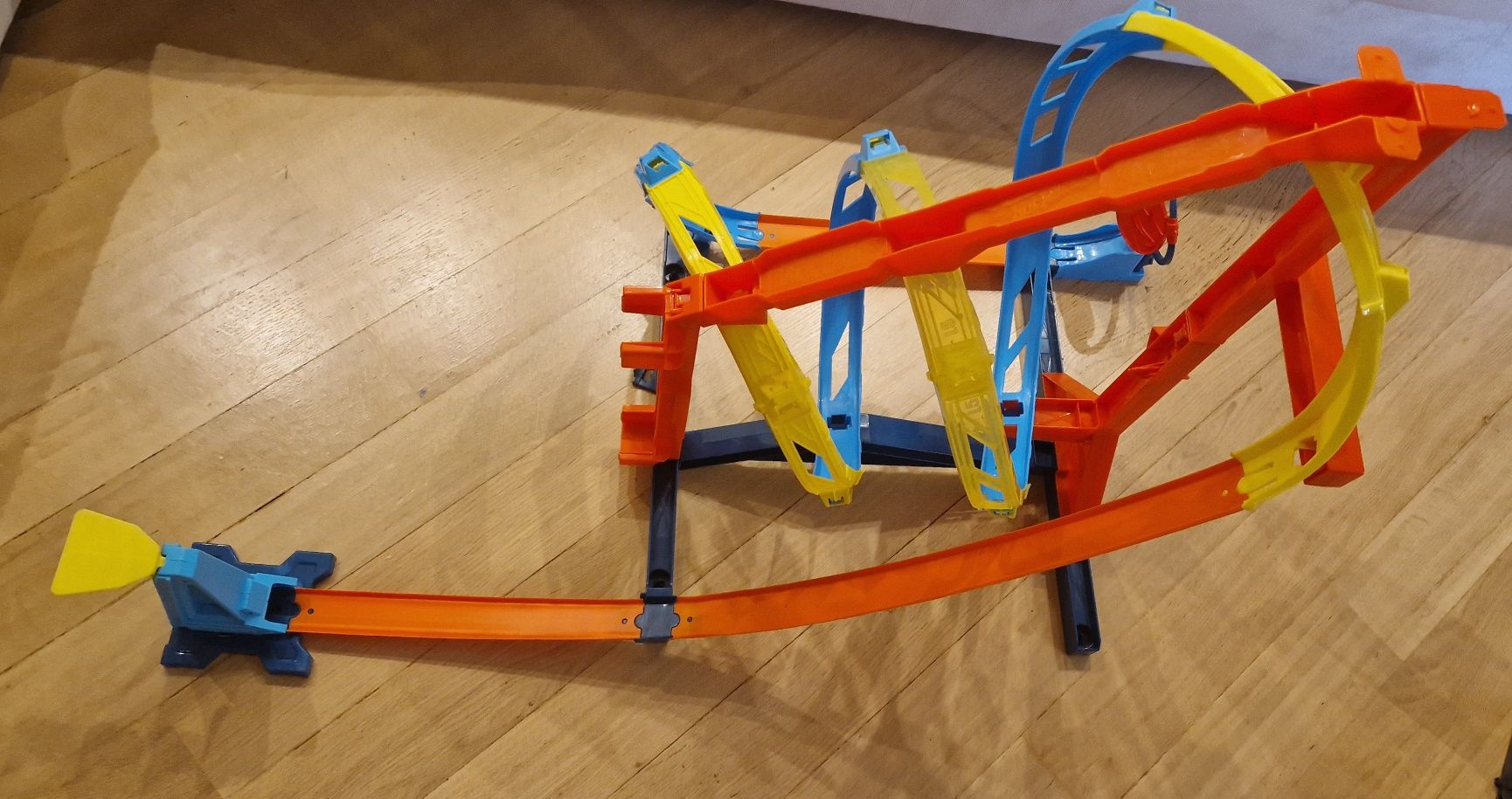 Petla Hot wheels+ samochodzik