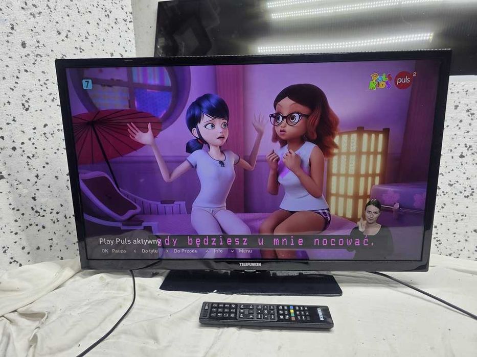 TV TELEFUNKEN  32 cale smart , dvbt2-hevc - pilot