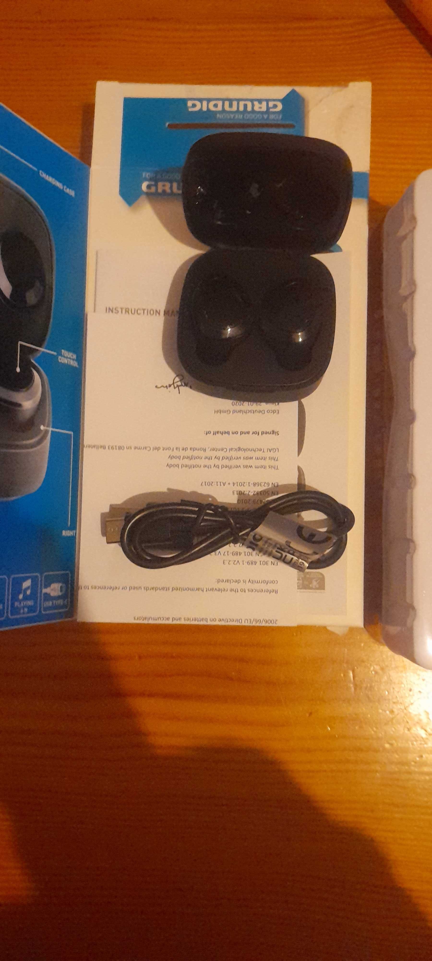 Fones  Grundig bluetooth