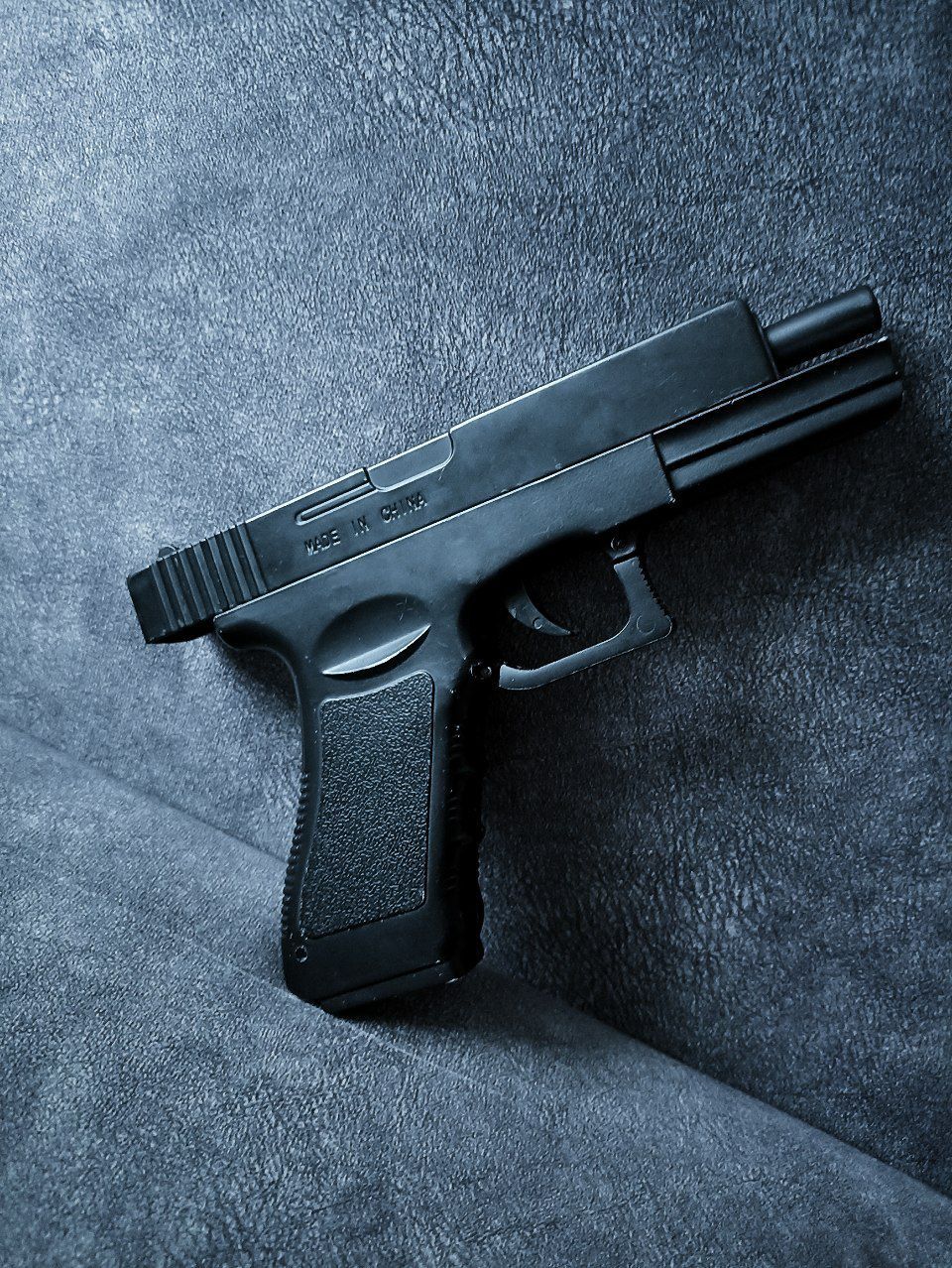 Пистолет зажигалка Glock 18s