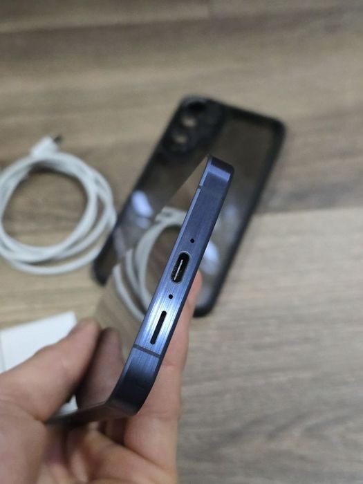 Samsung  a55 8/256 android 16