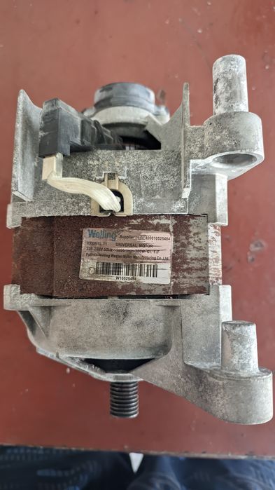 Продам мотор від пральної машини Whirlpool