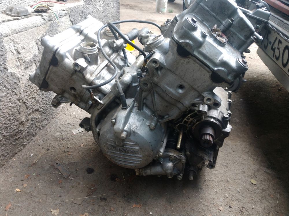 Двигатель Honda VTR 800