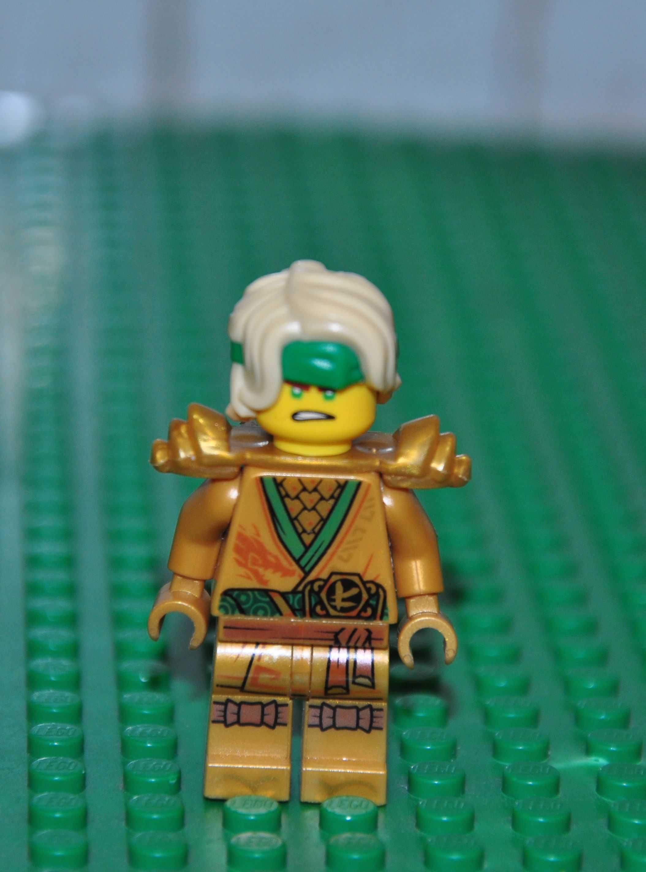 F0542. Figurka LEGO Ninjago - njo640 Lloyd (Golden Ninja)