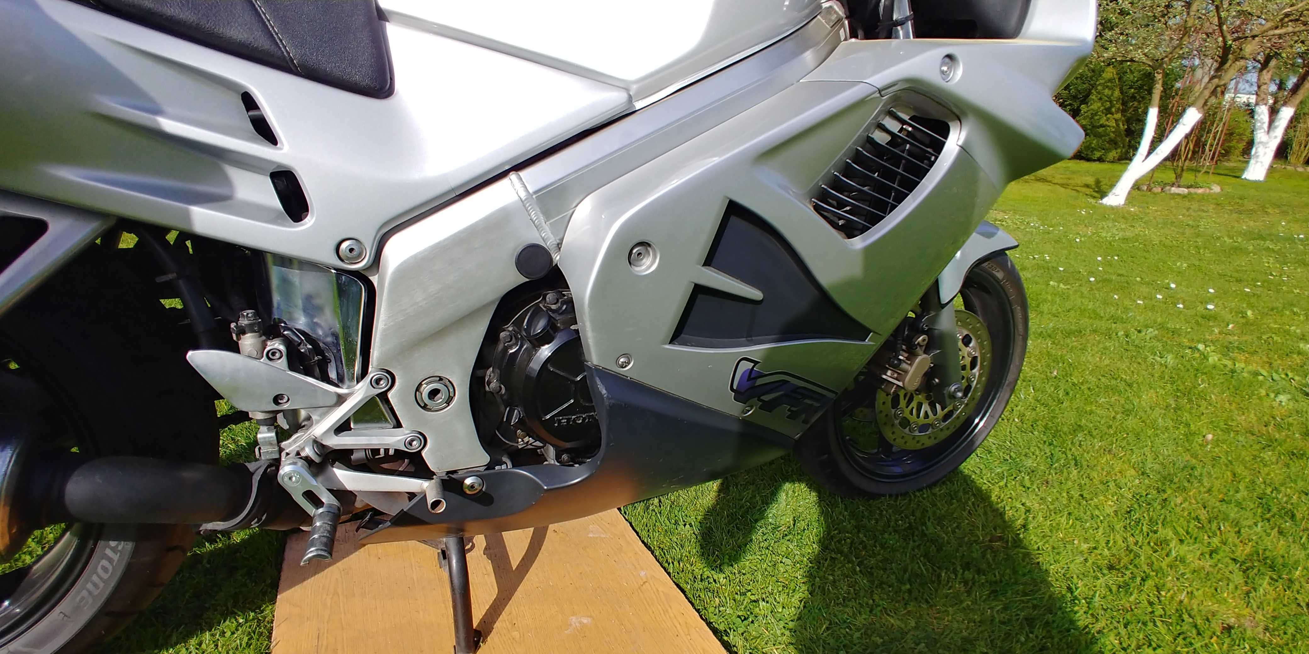 Honda VFR 750 RC36 II