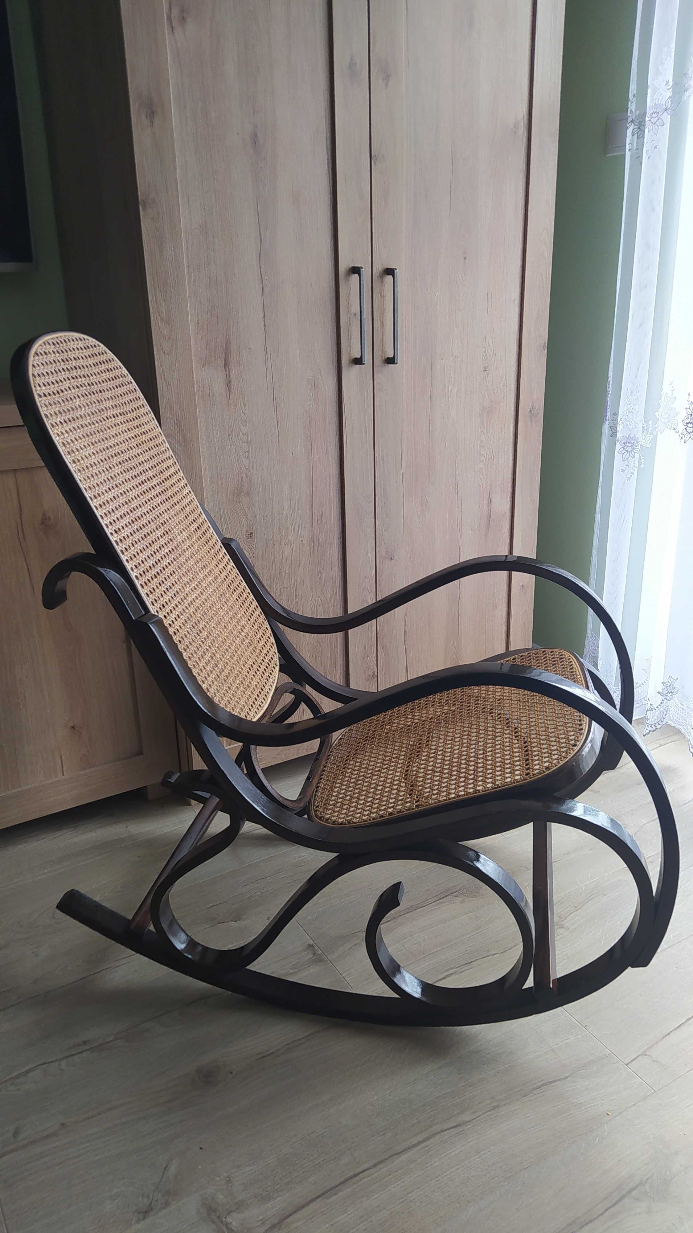 Fotel bujany drewniany ratanowy, retro vintage antyk
