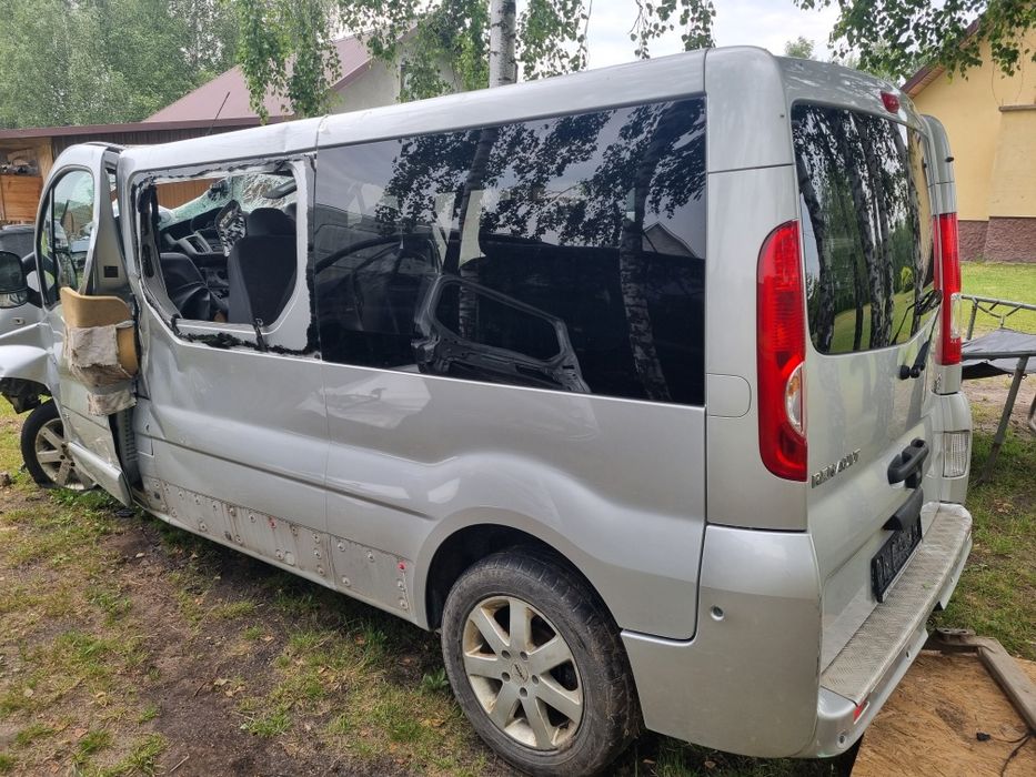 Рено трафік на запчастини 2.0