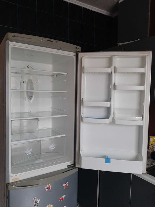 Холодильник двокамерний б/у