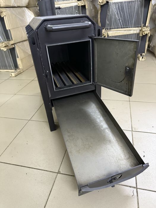 Піч буржуйка на дровах опалення котел