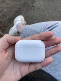 Кейс Airpods pro