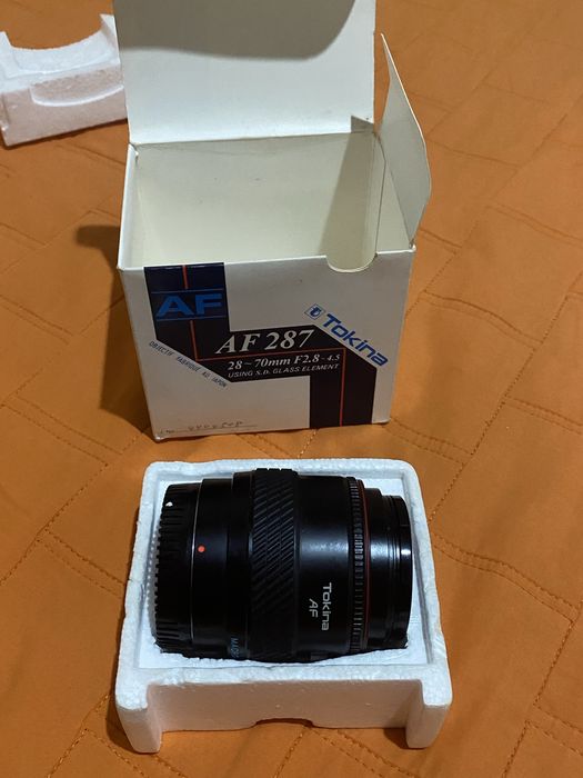 Minolta Dynax 5000i + Tokina AF 287