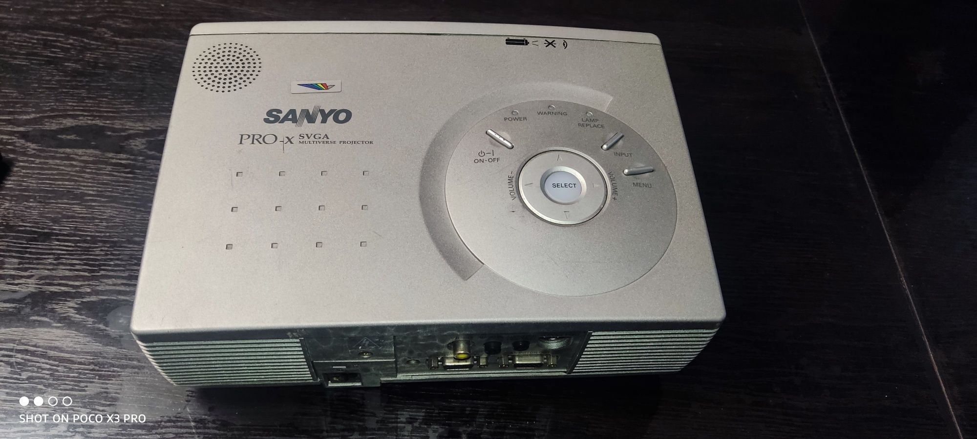 Projektor sanyo PLC-SW36 sanyo pro-x svga multiverse projector