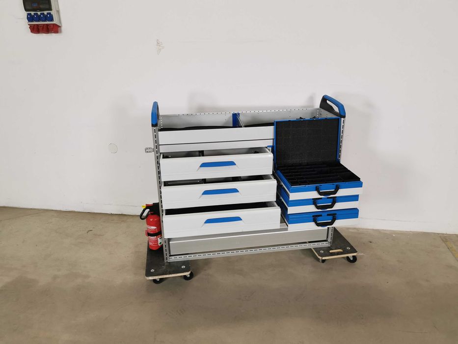 Zabudowa serwisowa warsztatowa regał samochodowy serwisowy SORTIMO