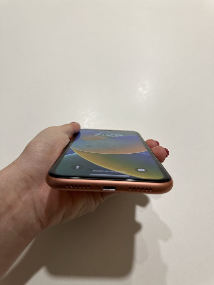 Iphone  XR  64 гб