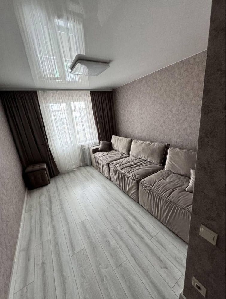 Продаж 3 км. квартири, вул. Пирогова, 65кв.м.
