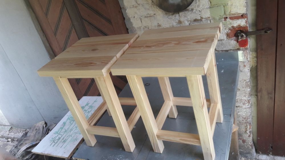 Ręcznie robiony solidny taboret