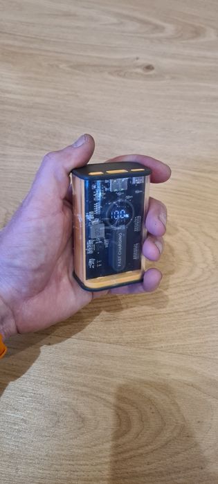 Повербанк 21700 Samsung 10000Mah. Качественный, маленький, крутой