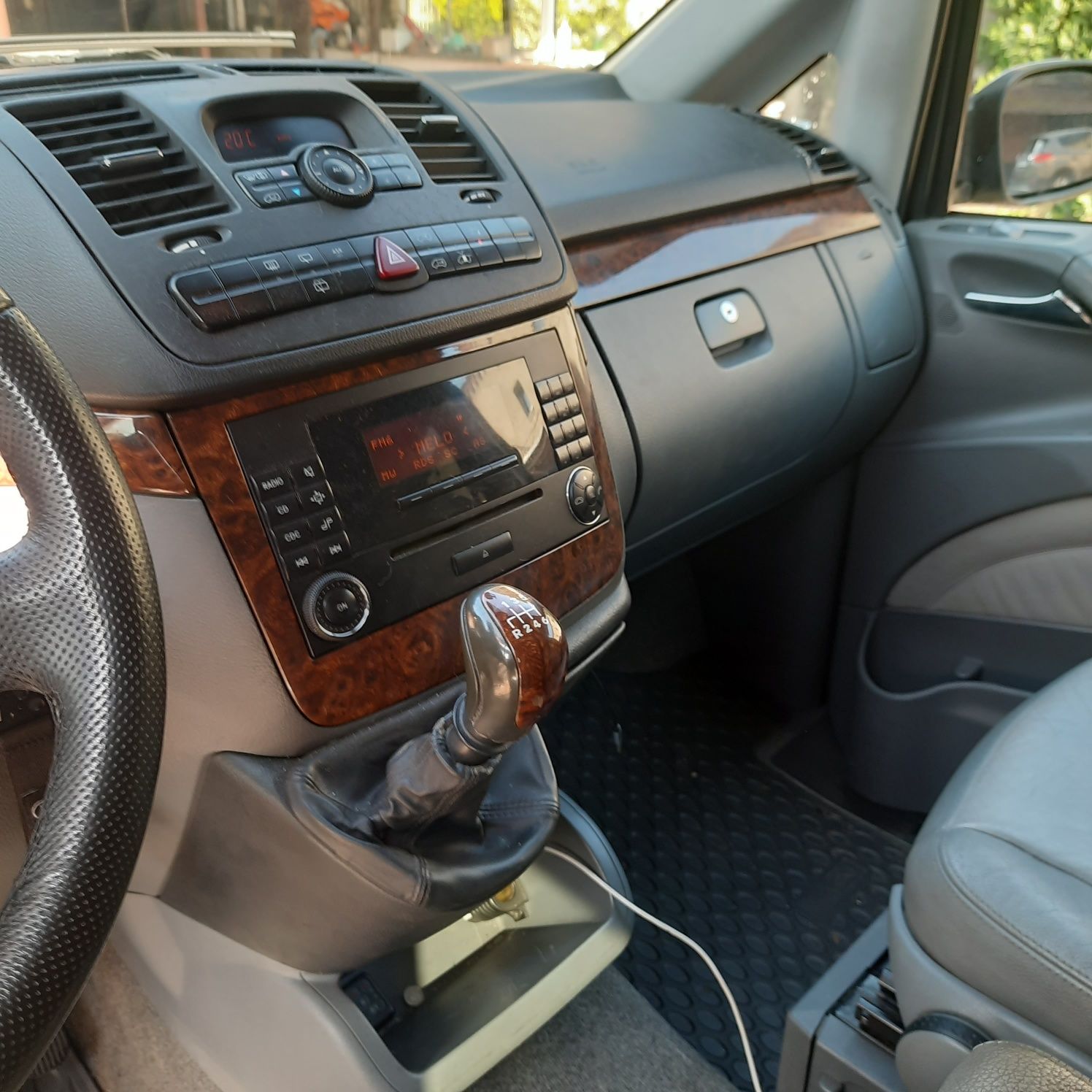 Mercedes Viano 2.2 2008r Skóra 6 kapitańskich klimatronic hak