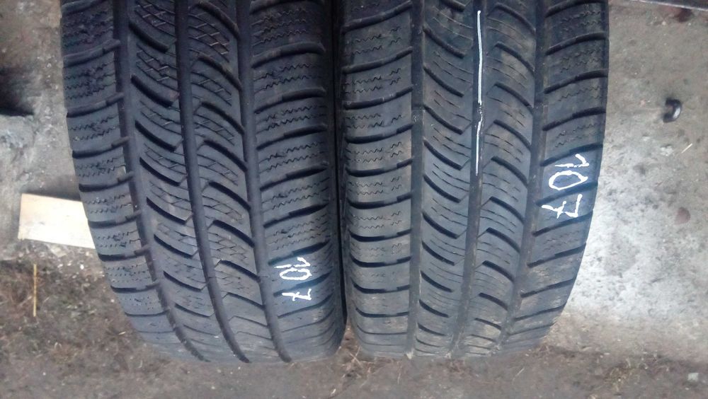 2x Opony 225 65 R 16C Continental VancoWinter 2 2szt