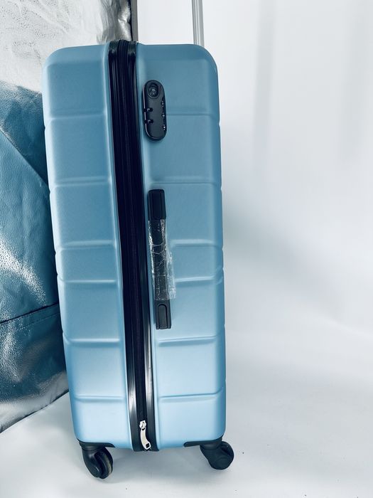 Nowa duża walizka XL