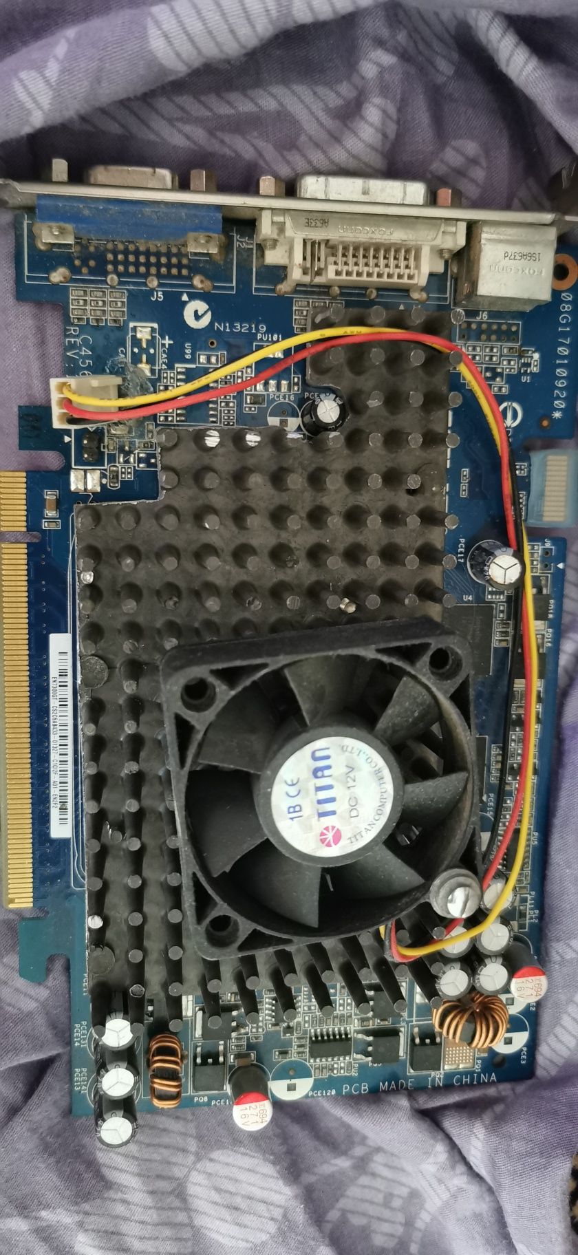 Видеокарта AGP Radeon 9200 SE