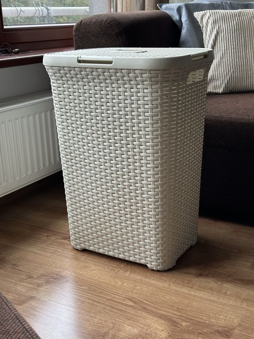Curver style kremowy pojemnik kosz na pranie 60 litrow idealny
