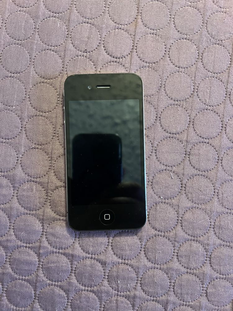 Apple iphone  4 A 13 32 Gb smartphone unlocked black VGC (MC318LL/A)