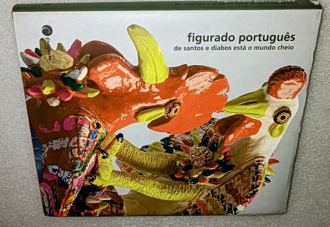 Livro Figurado português. De santos e diabos está o mundo cheio