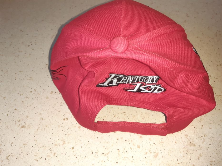 Bejsbolówka czapka z daszkiem haft