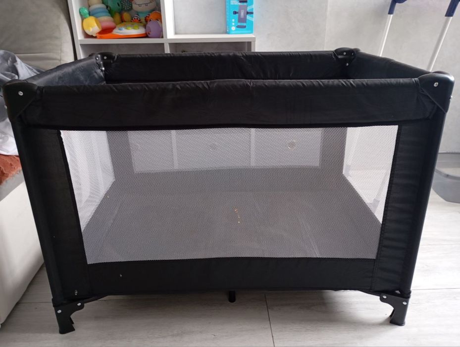 Манеж для дитини чорний