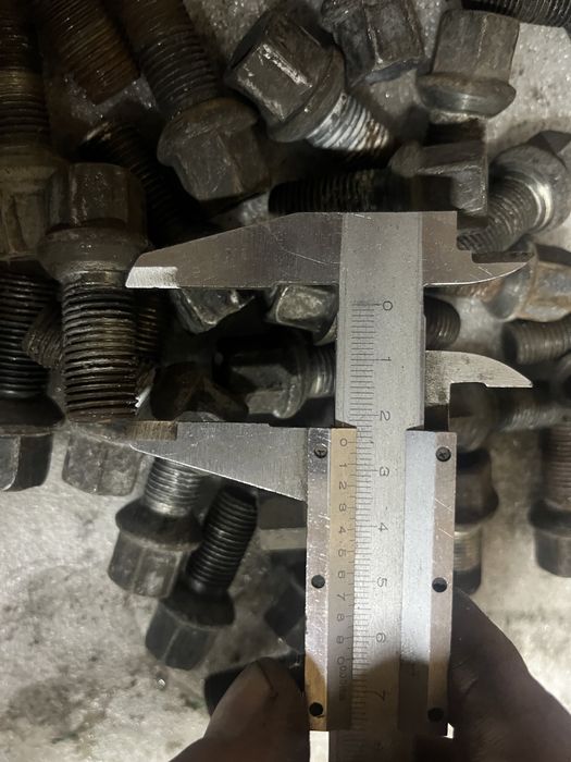 Najtaniej !!! Śruby do kol vw audi seat skoda Volkswagen złodziejki