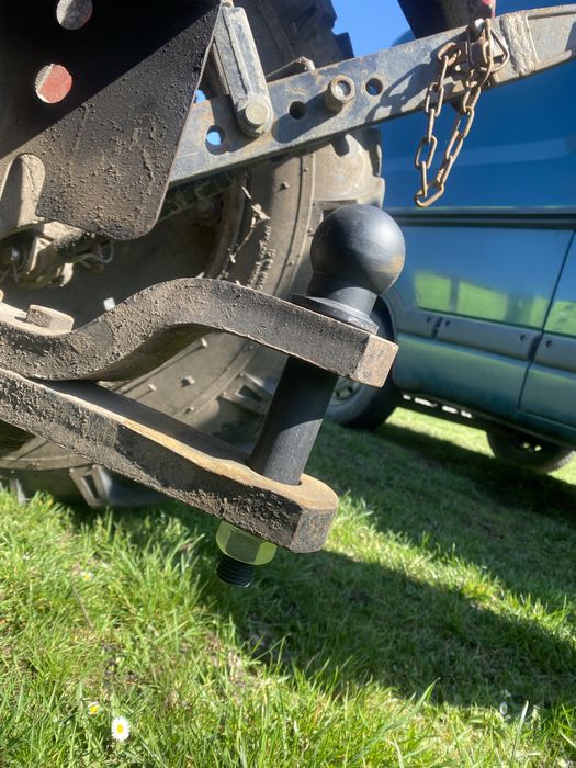 Палець з яблуком 30 мм для трактора з різьбою фаркоп навісне